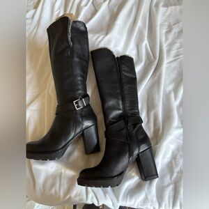 Elegant Leather Black Heeled Boots